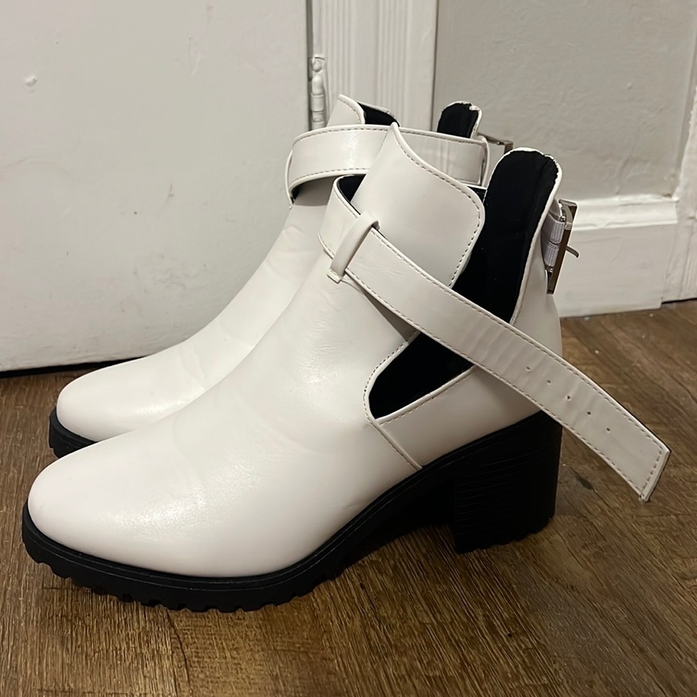 Never worn